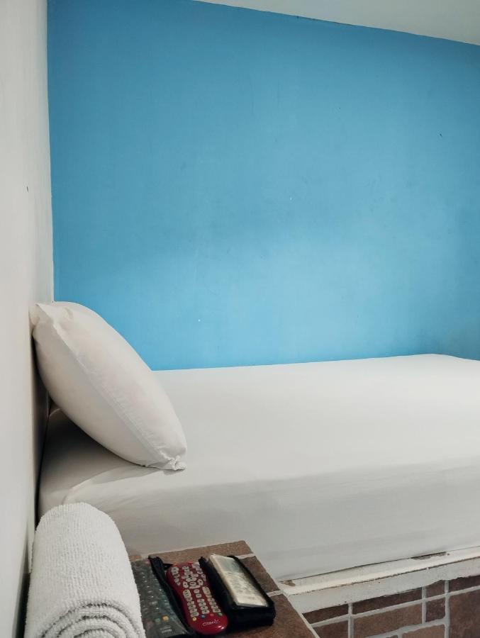 Principe Azul Motel ปูแอร์โตโคลอมเบีย ภายนอก รูปภาพ